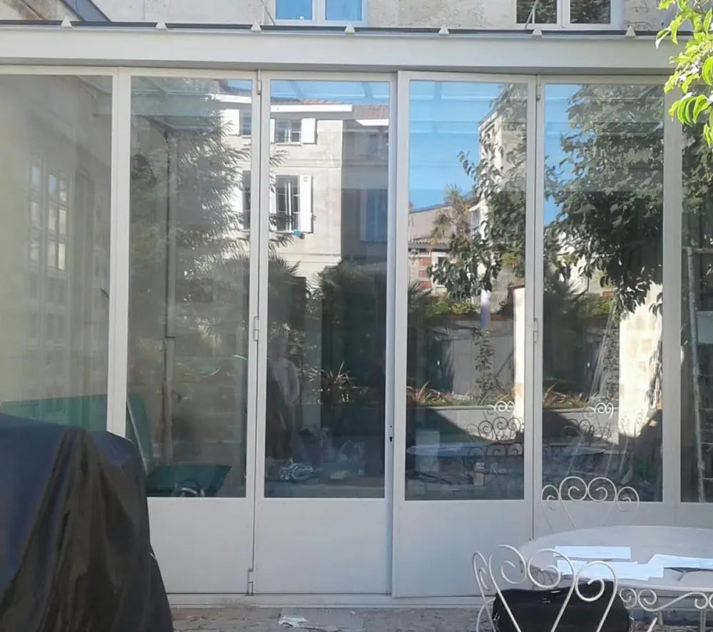 verriere maison exterieure blanche